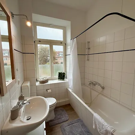 Apartment Dora - Charmante Im Zentrum Von - Naehe Bahnhof Schwerin (Mecklenburg-Vorpommern)